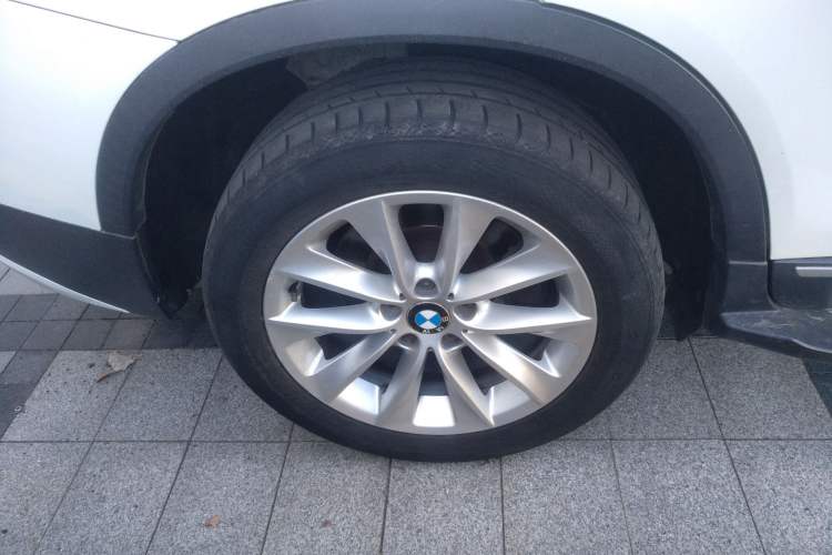 Used BMW X3 2012 xDrive20i Luxury Model Right Rear Wheel Hub