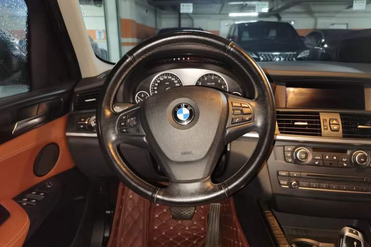Used BMW X3 2012 xDrive20i Luxury Model Steering Wheel