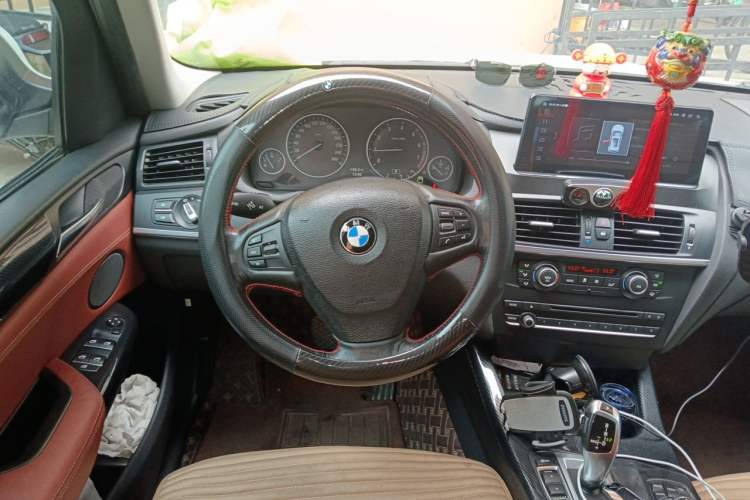 Used BMW X3 2012 xDrive28i Leading Model Steering Wheel