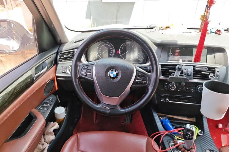 Used BMW X3 2012 xDrive20i Luxury Model Steering Wheel