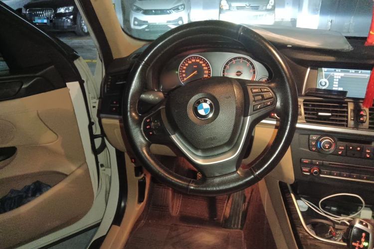 Used BMW X3 2012 xDrive28i Leading Model Steering Wheel