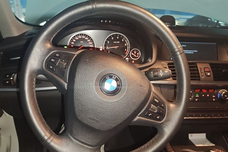 Used BMW X3 2012 xDrive20i Luxury Model Steering Wheel