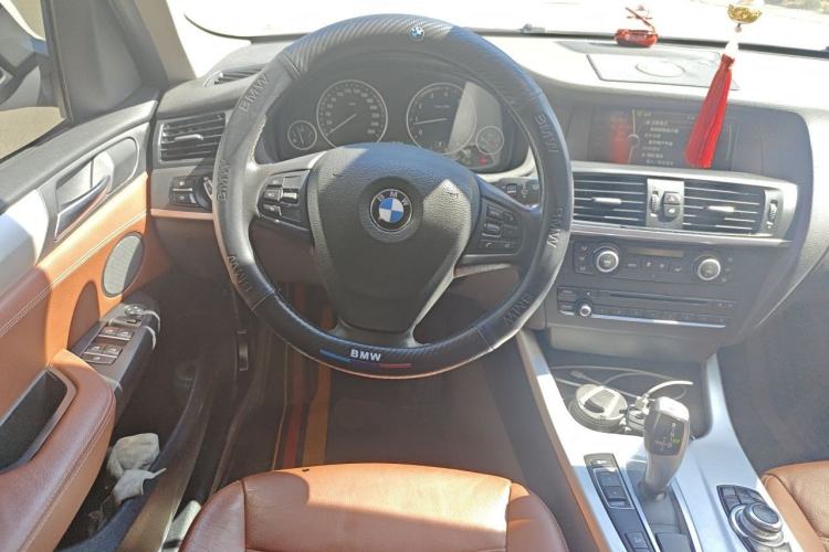 Used BMW X3 2012 xDrive28i Leading Model Steering Wheel