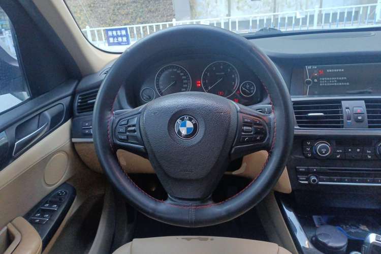 Used BMW X3 2012 xDrive20i Luxury Model Steering Wheel