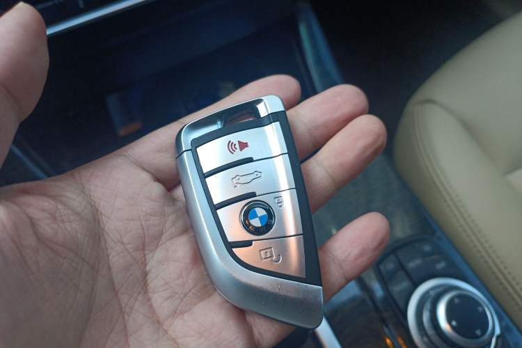 Used BMW X3 2012 xDrive20i Luxury Model Vehicle Key