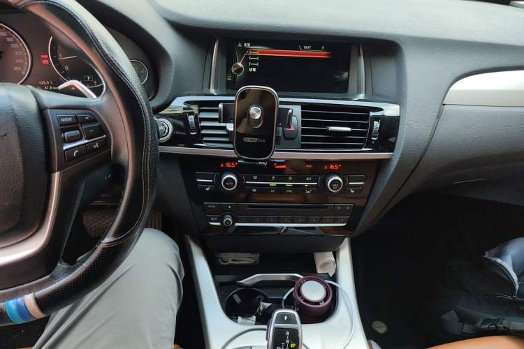 Used BMW X3 2013 Revised xDrive28i Luxury Edition Audio And AC Panel