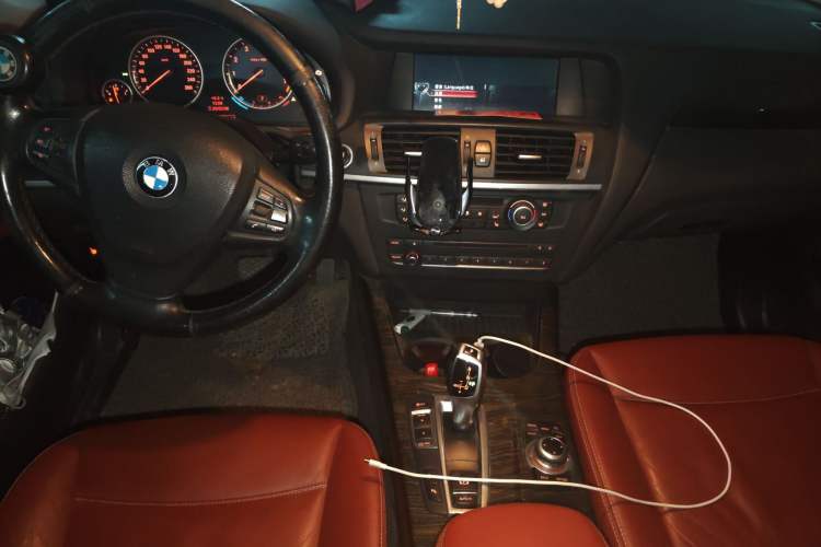 Used BMW X3 2013 xDrive20i Luxury Edition Center Console