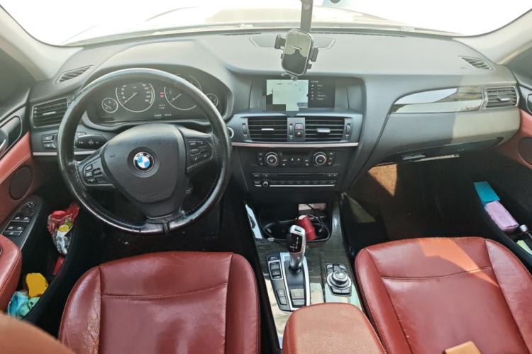 Used BMW X3 2013 xDrive20i Luxury Edition Center Console
