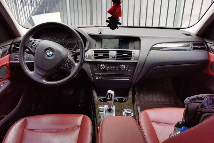 Used BMW X3 2013 xDrive20i Luxury Edition Center Console