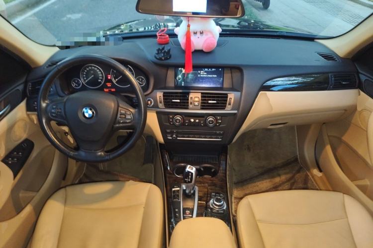 Used BMW X3 2013 Facelifted xDrive20i Luxury Edition Center Console