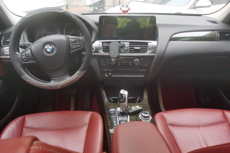 Used BMW X3 2013 Facelifted xDrive20i Luxury Edition Center Console