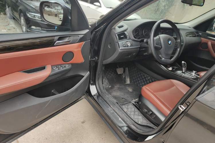 Used BMW X3 2013 Facelifted xDrive20i Luxury Edition Driver Seat