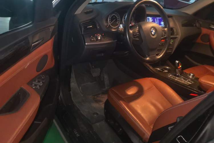 Used BMW X3 2013 Facelifted xDrive20i Luxury Edition Driver Seat