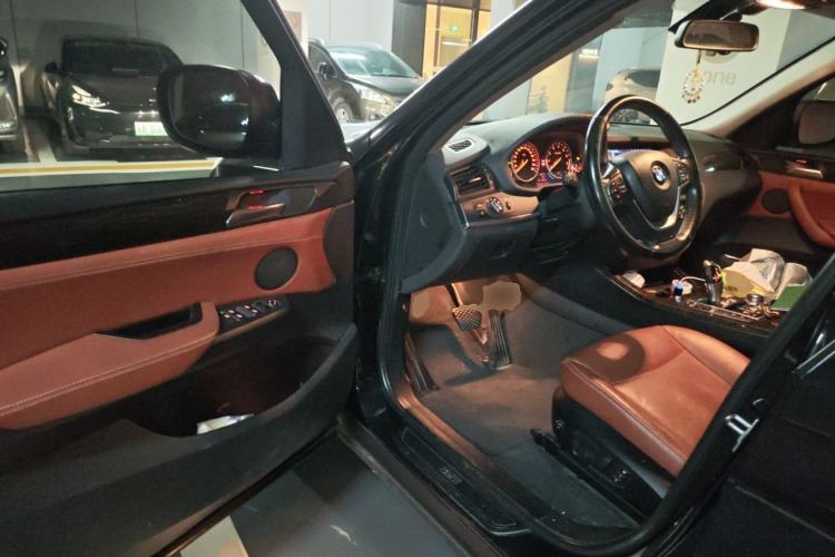 Used BMW X3 2013 Revised xDrive28i Luxury Edition Driver Seat