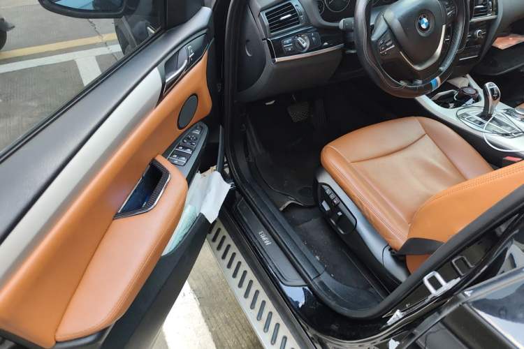 Used BMW X3 2013 Revised xDrive28i Luxury Edition Driver Seat