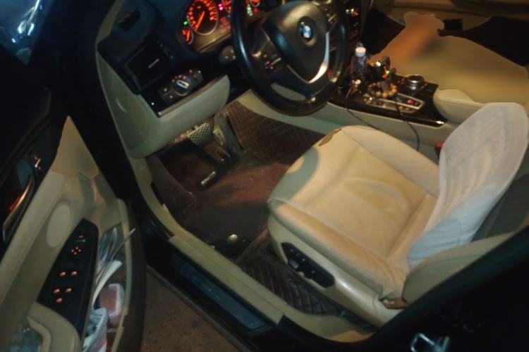 Used BMW X3 2013 Facelifted xDrive20i Luxury Edition Driver Seat