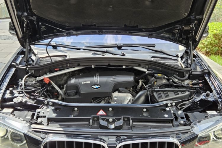 Used BMW X3 2013 xDrive20i Luxury Edition Engine Bay