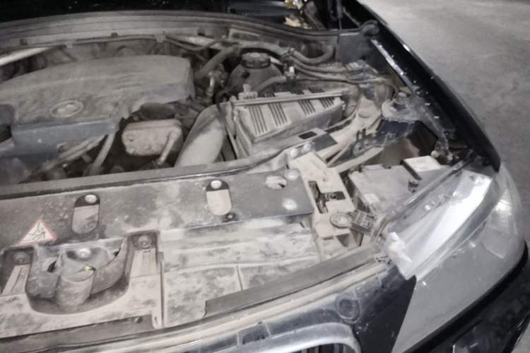 Used BMW X3 2013 Facelifted xDrive20i Luxury Edition Engine Bay Left