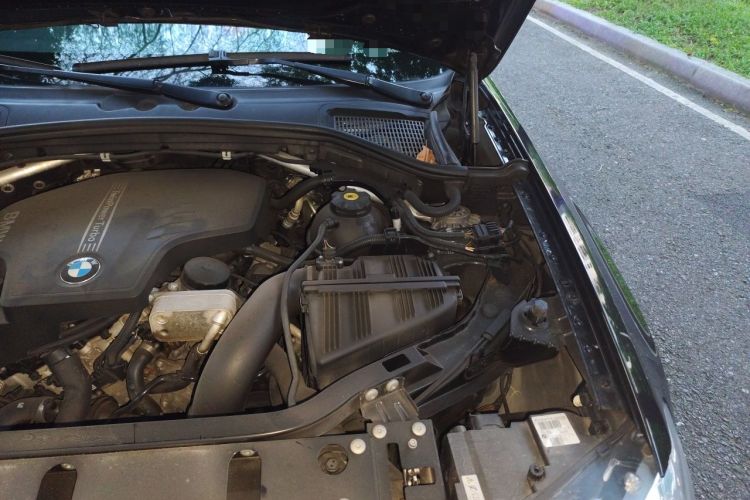 Used BMW X3 2013 Facelifted xDrive20i Luxury Edition Engine Bay Left