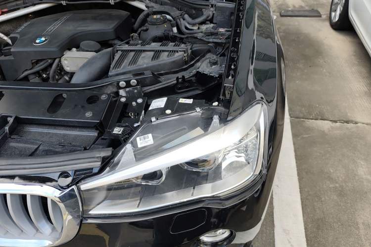 Used BMW X3 2013 Revised xDrive28i Luxury Edition Engine Bay Left
