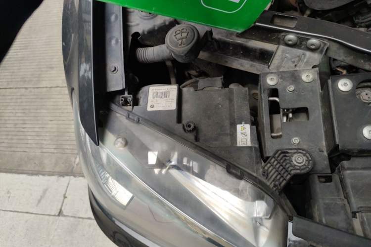 Used BMW X3 2013 xDrive20i Luxury Edition Engine Bay Right