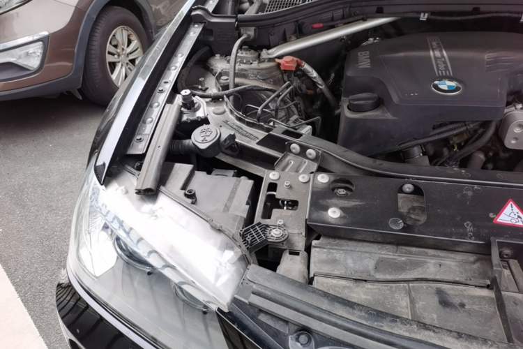 Used BMW X3 2013 xDrive20i Luxury Edition Engine Bay Right