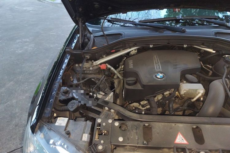 Used BMW X3 2013 Facelifted xDrive20i Luxury Edition Engine Bay Right