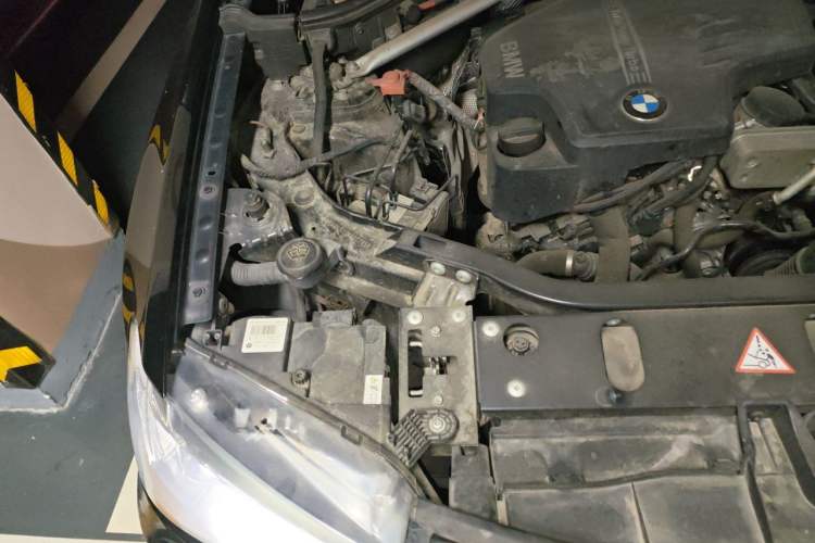 Used BMW X3 2013 Revised xDrive28i Luxury Edition Engine Bay Right