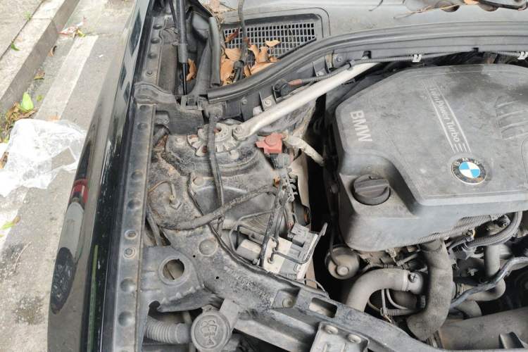 Used BMW X3 2013 xDrive20i Luxury Edition Engine Bay Right