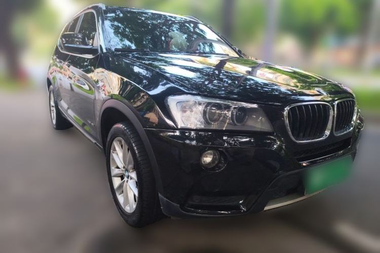Used BMW X3 2013 Facelifted xDrive20i Luxury Edition Front Right 45 Deg