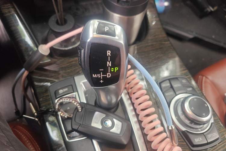 Used BMW X3 2013 Facelifted xDrive20i Luxury Edition Gear Lever