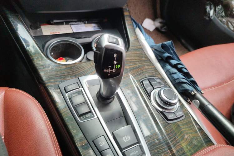 Used BMW X3 2013 xDrive20i Luxury Edition Gear Lever
