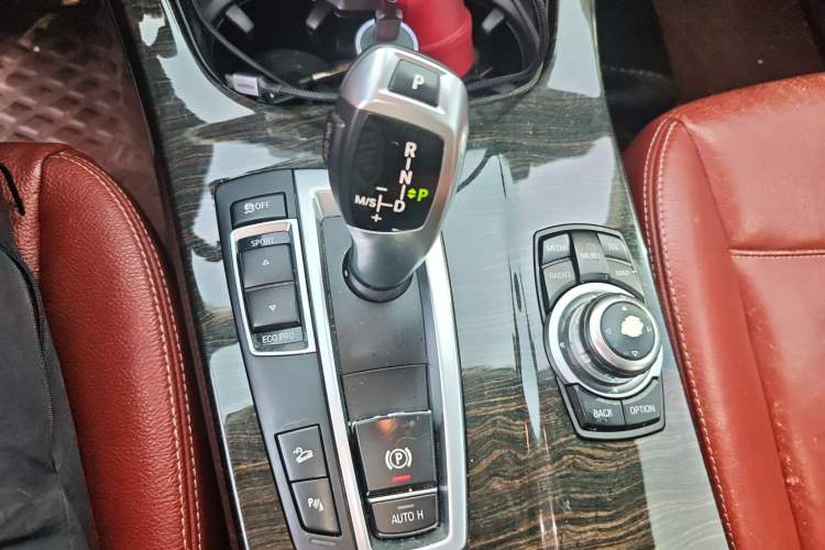 Used BMW X3 2013 xDrive20i Luxury Edition Gear Lever