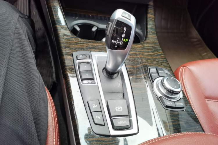 Used BMW X3 2013 xDrive20i Luxury Edition Gear Lever