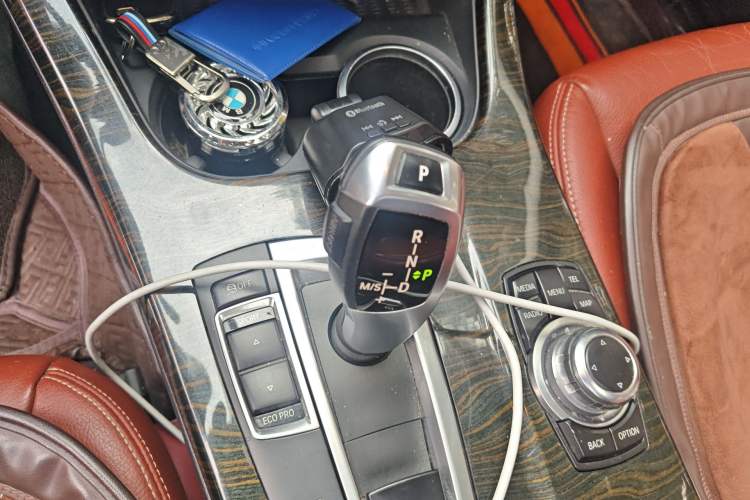 Used BMW X3 2013 Facelifted xDrive20i Luxury Edition Gear Lever