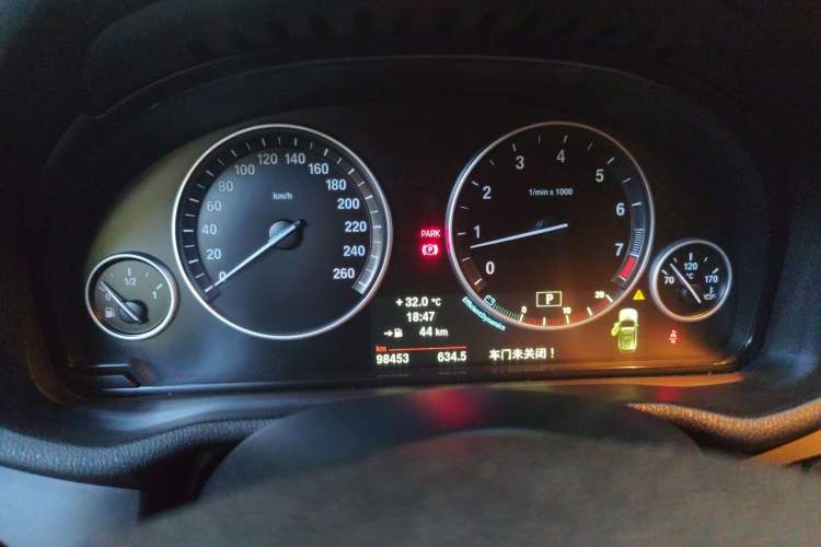 Used BMW X3 2013 Facelifted xDrive20i Luxury Edition Instrument Cluster