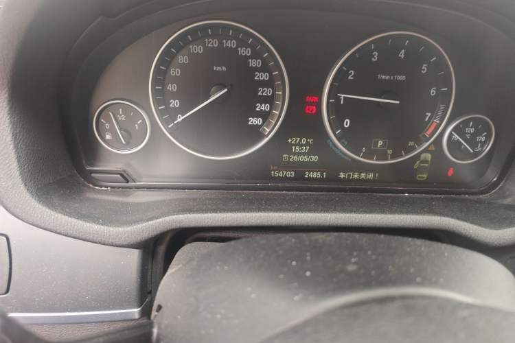Used BMW X3 2013 Facelifted xDrive20i Luxury Edition Odometer Close Up