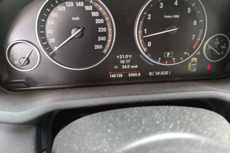 Used BMW X3 2013 xDrive20i Luxury Edition Odometer Close Up