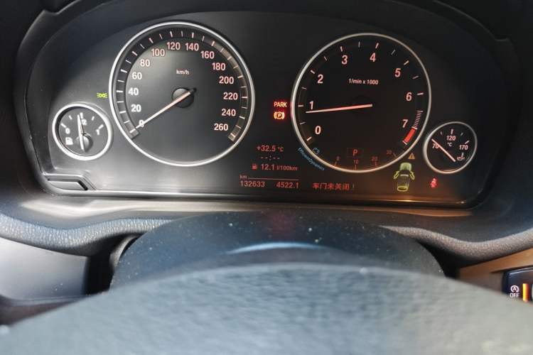 Used BMW X3 2013 Restyled xDrive28i Leading Edition Odometer Close Up