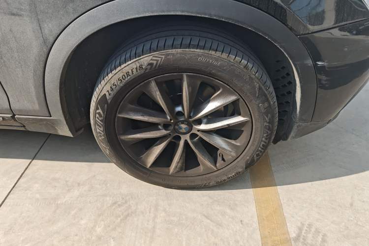 Used BMW X3 2013 xDrive20i Luxury Edition Right Front Wheel Hub