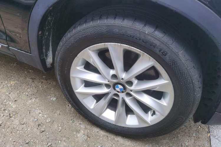 Used BMW X3 2013 Facelifted xDrive20i Luxury Edition Right Front Wheel Hub