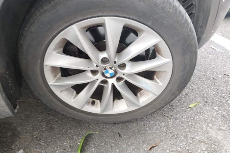 Used BMW X3 2013 xDrive20i Luxury Edition Right Front Wheel Hub
