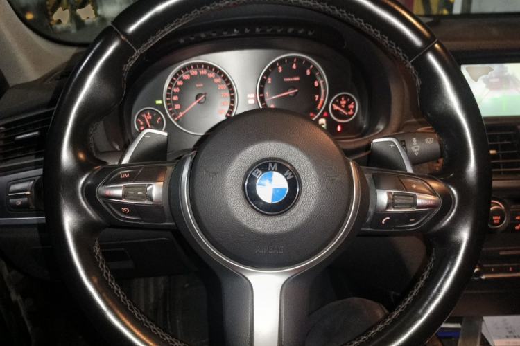 Used BMW X3 2013 Facelifted xDrive20i Luxury Edition Steering Wheel