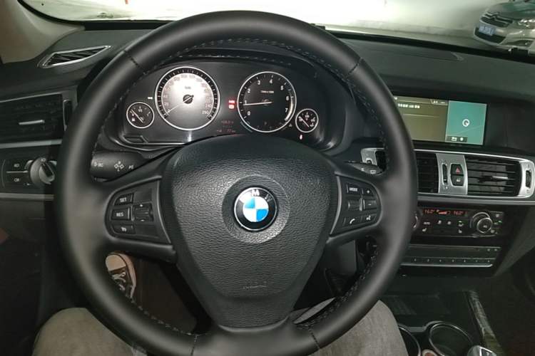 Used BMW X3 2013 Facelifted xDrive20i Luxury Edition Steering Wheel