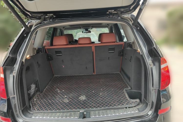 Used BMW X3 2013 Facelifted xDrive20i Luxury Edition Trunk