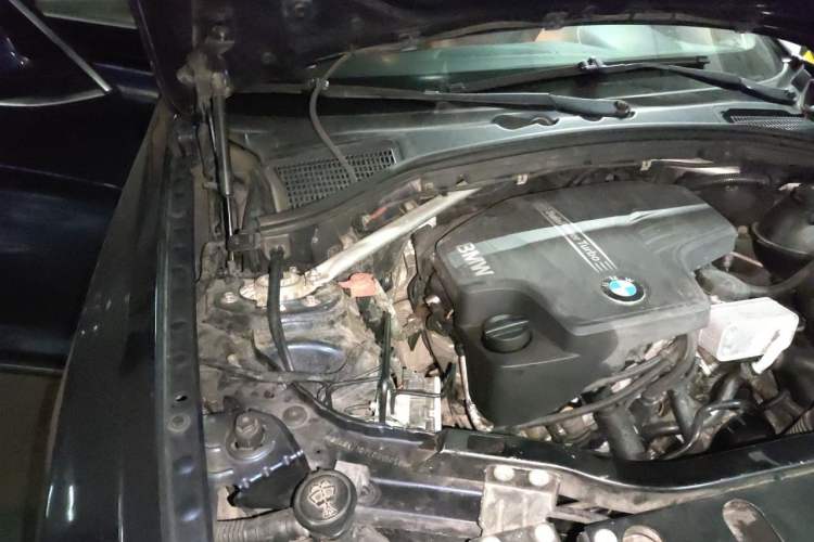 Used BMW X3 2013 Facelifted xDrive20i Luxury Edition Engine Bay Right