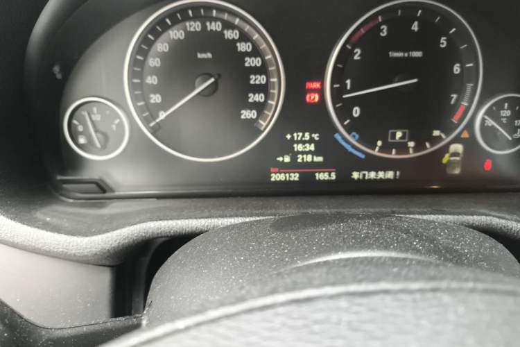Used BMW X3 2013 xDrive20i Luxury Edition Odometer Close Up