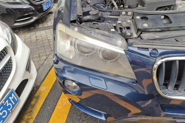 Used BMW X3 2013 Facelifted xDrive20i Luxury Edition Right Front Headlight
