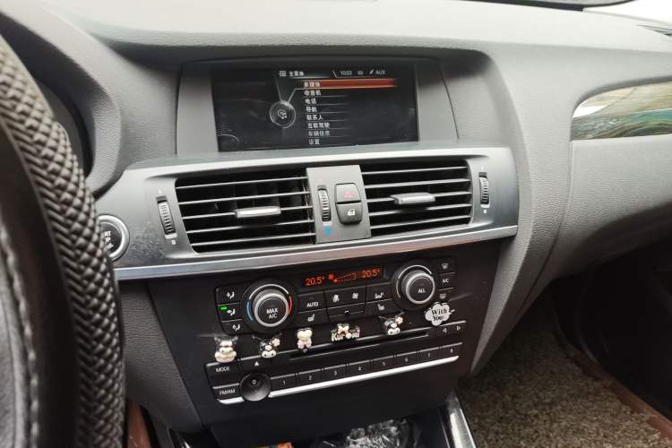 Used BMW X3 2013 Facelifted xDrive20i Luxury Edition Audio And AC Panel