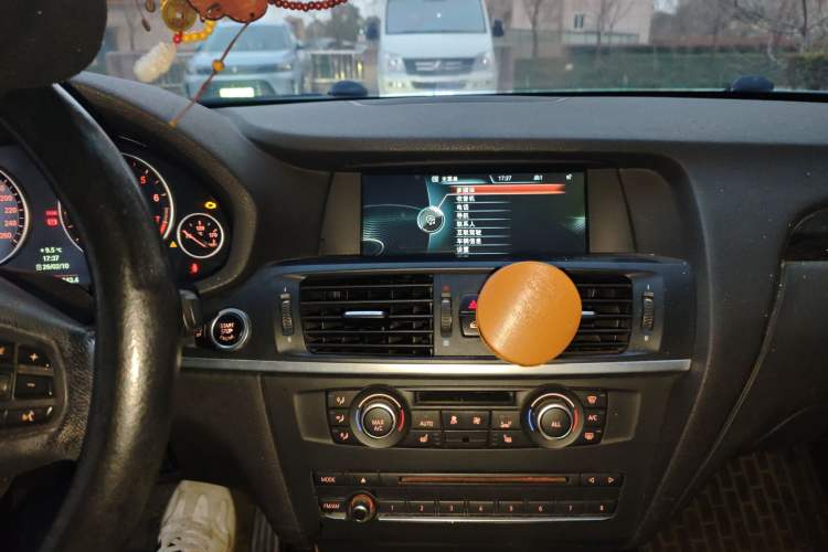 Used BMW X3 2013 xDrive20i Luxury Edition Audio And AC Panel